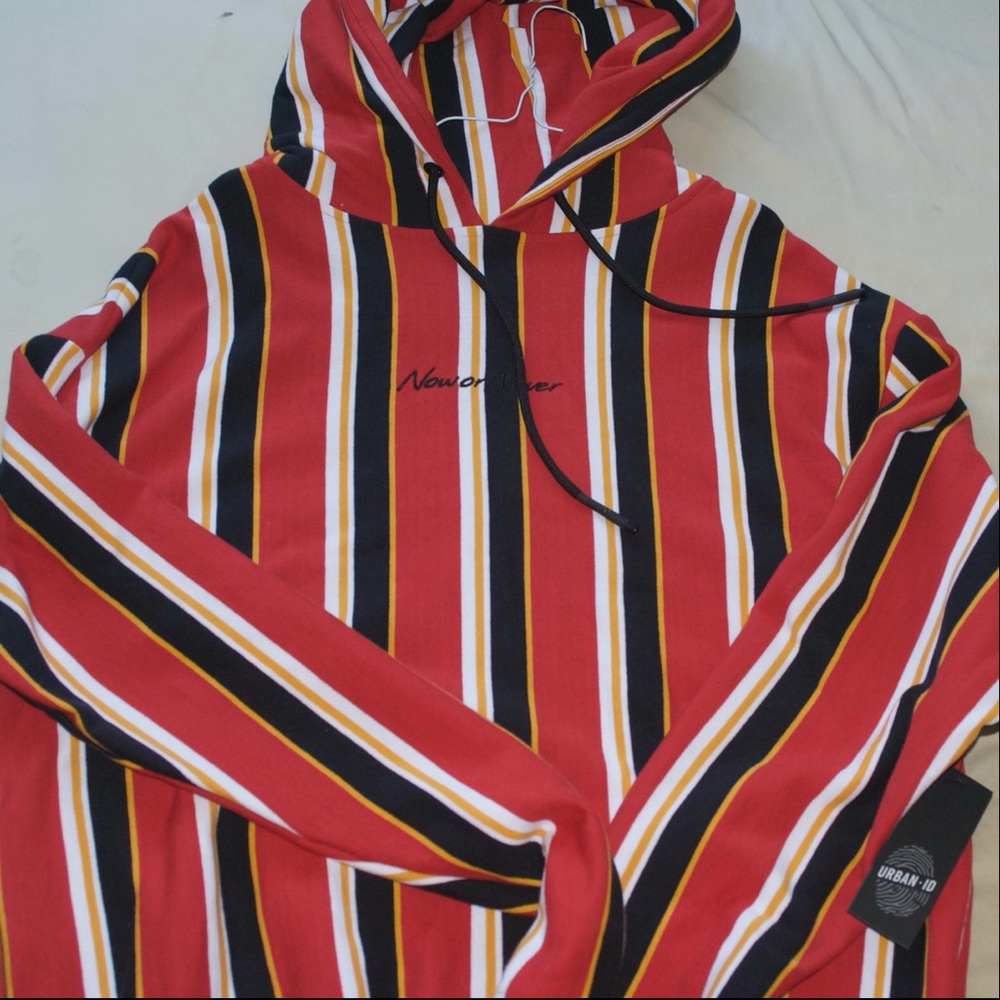 90’s vintage striped hoodie